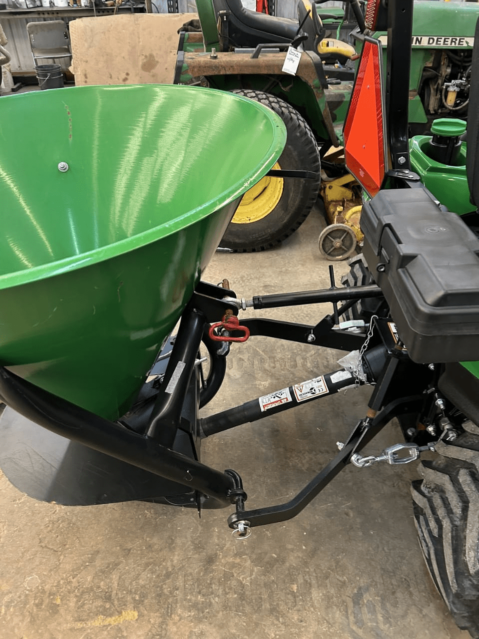 2022 Frontier SS1067B Pull-Type Fertilizer Spreader - Image 3