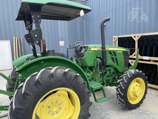 2015 JOHN DEERE 5055E - Image 5