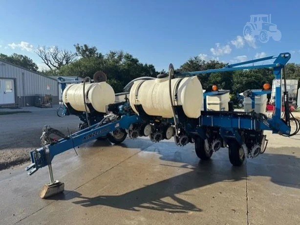 2015 KINZE 3000
