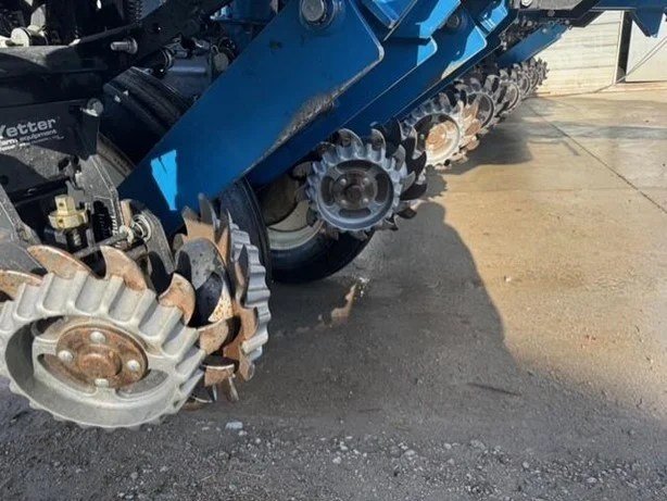 2015 KINZE 3000 - Image 3