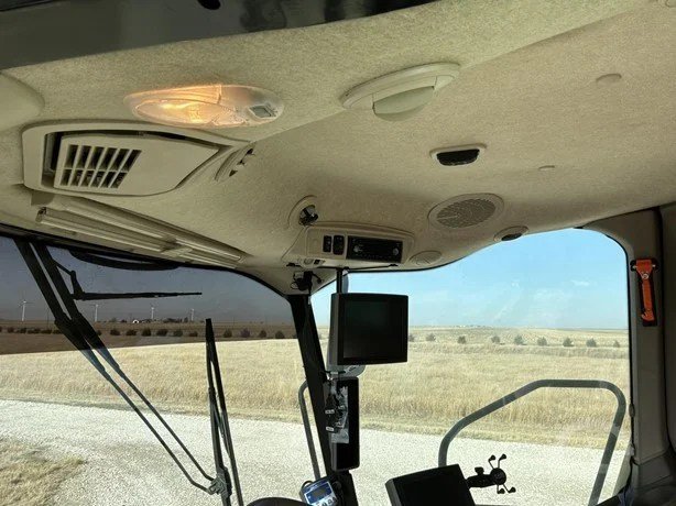 2018 JOHN DEERE S770 - Image 2