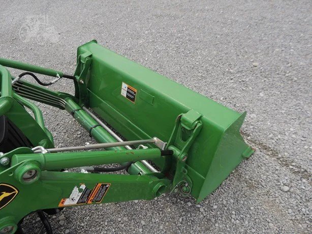 2016 JOHN DEERE 1025R - Image 6